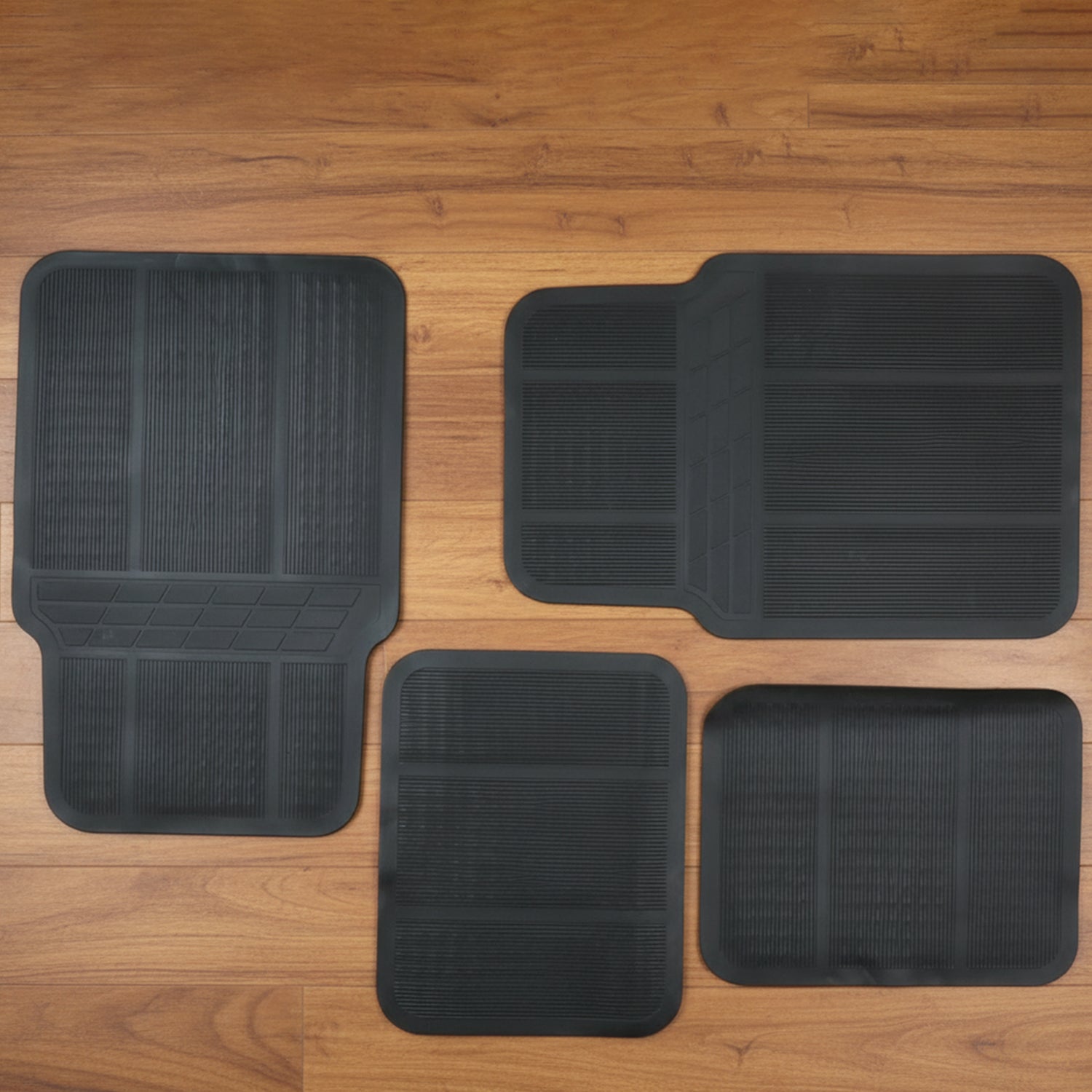 Universal Car Floor Mat Set (4 Pc Set)