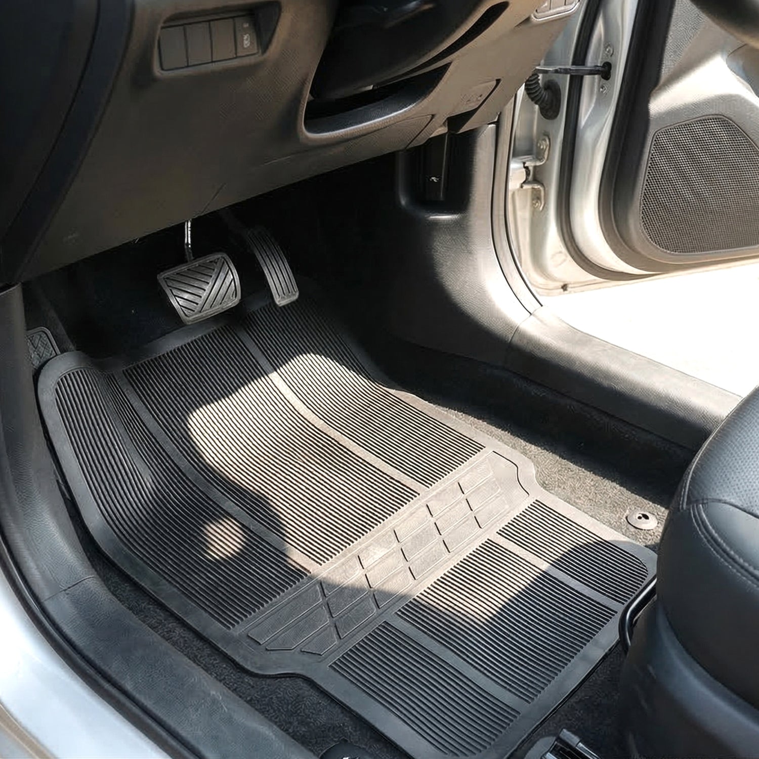 Universal Car Floor Mat Set (4 Pc Set)
